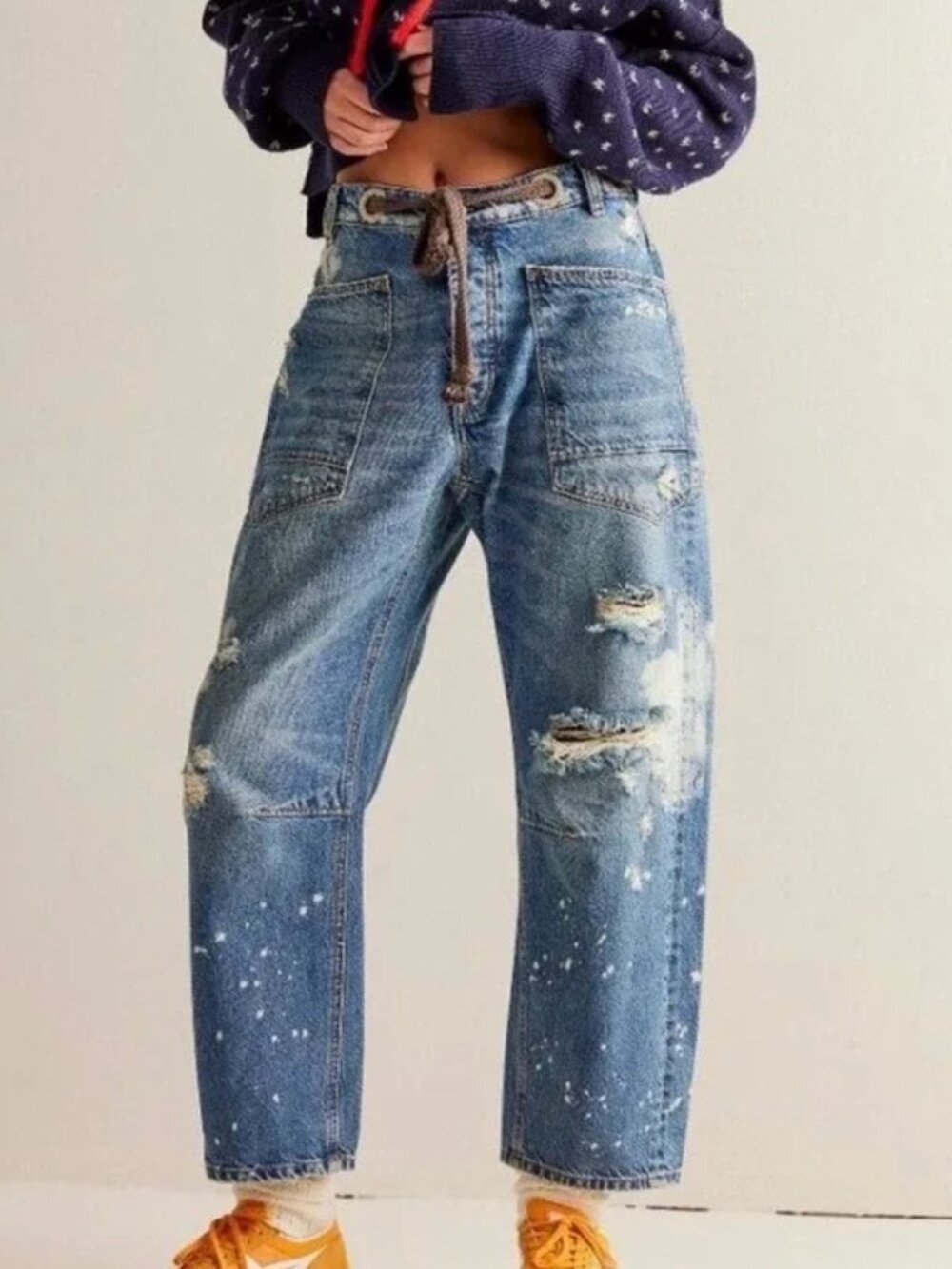 Free People We The Free Moxie Printed Distressed Barrel Jeans Camo NWOT Size 29